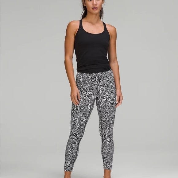 lululemon athletica Black and White Patterned Leggings - Picture 2 of 6